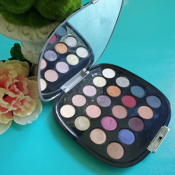 Marc Jacobs Other - Marc Jacob's The Wild One eyeshadow palette